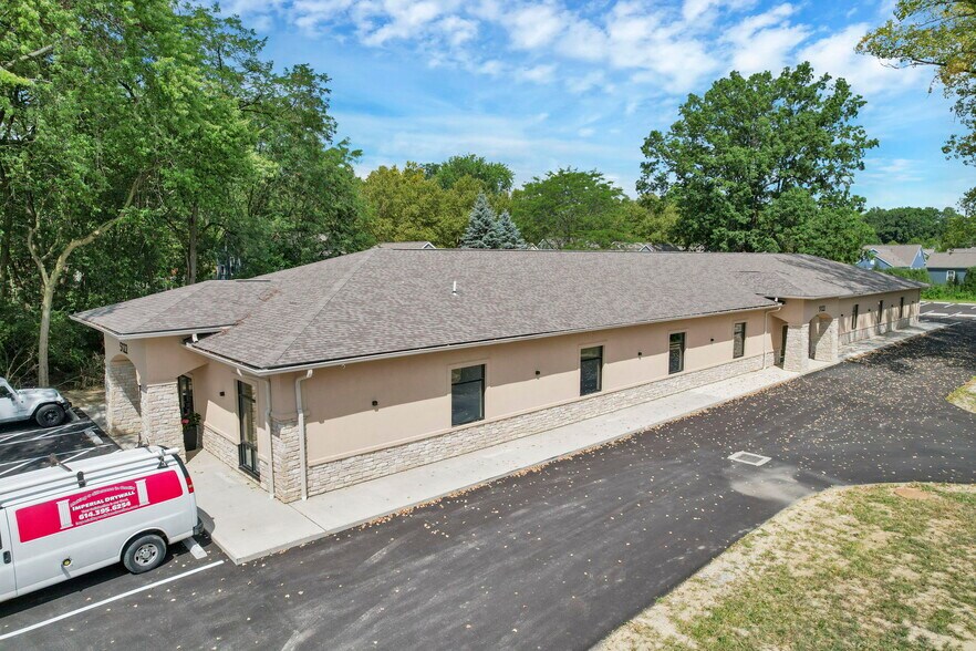 More Photos Of 5122 Morse Rd, Columbus Medical For Lease