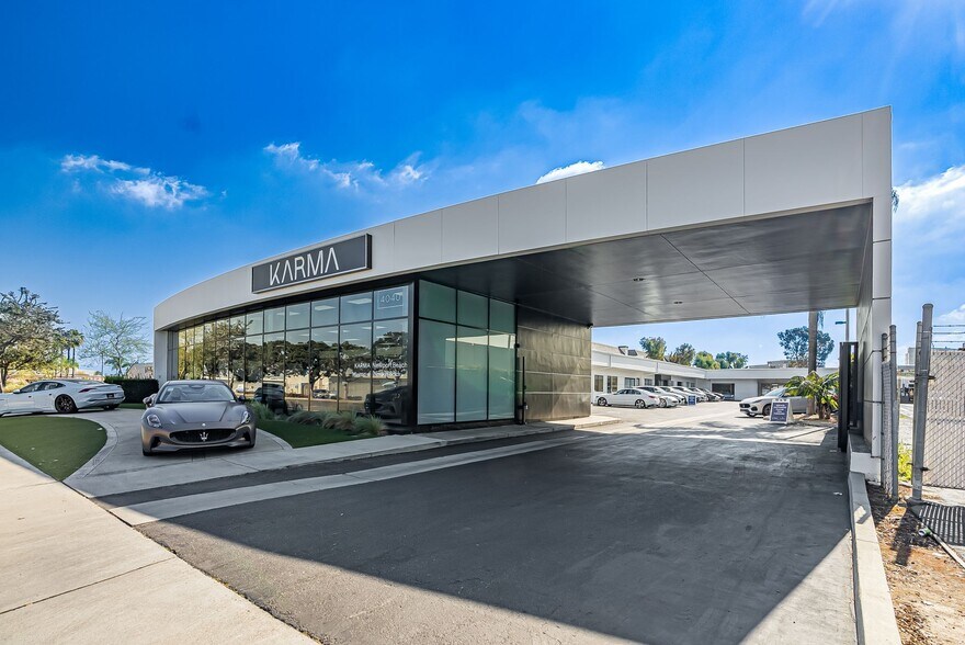Primary Photo Of 4040 Campus Dr, Newport Beach Auto Dealership For Sale
