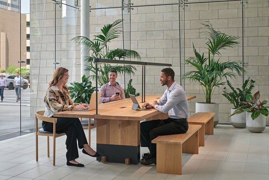 More Photos Of 1800 Larimer St, Denver Office For Lease