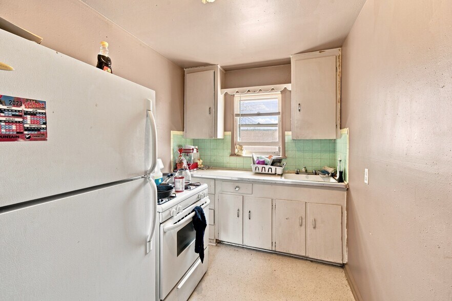 More Photos Of 2006 E 7th St, Pueblo Multifamily For Sale