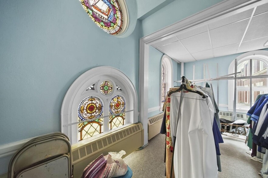 More Photos Of 201 S Jackson St, Jackson Specialty For Sale