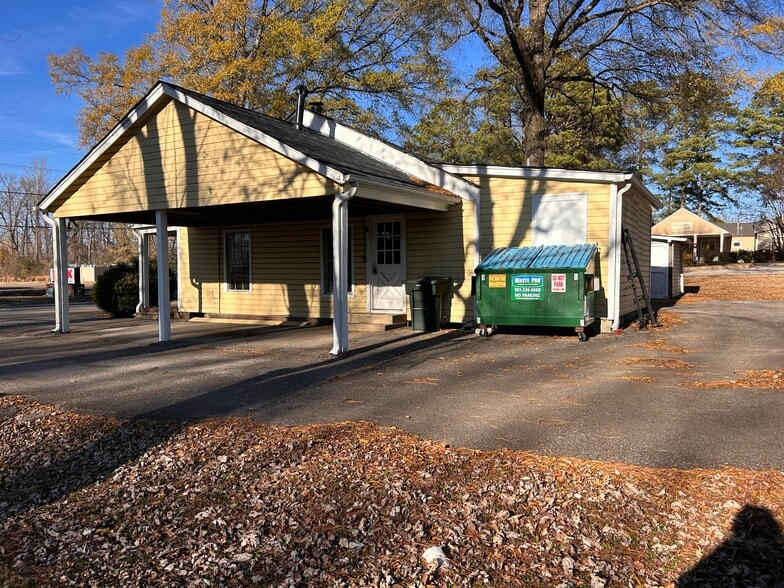 More Photos Of 6957 US Highway 70, Memphis Office For Sale