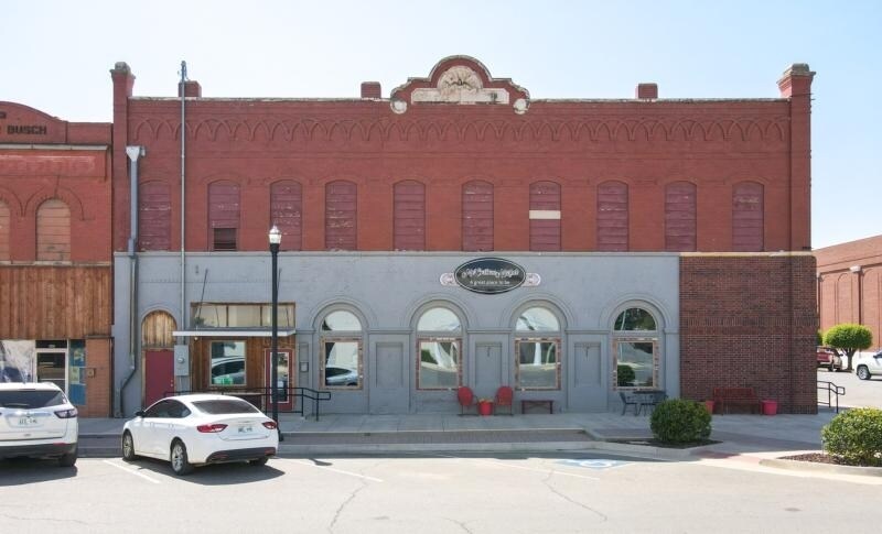 More Photos Of 100 W 4th St, Hobart Restaurant For Sale