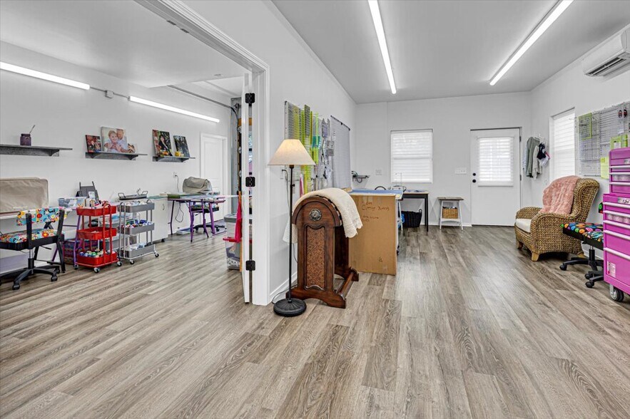 More Photos Of 7621 SE Cannon Ball Rd, Holt Specialty For Sale