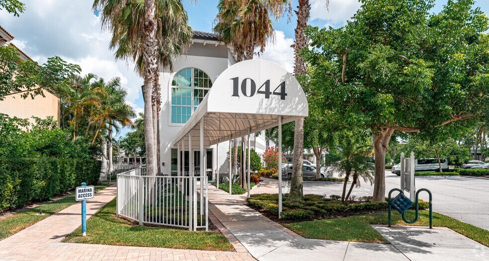 More Photos Of 1044 US Highway 1, Jupiter Medical For Lease