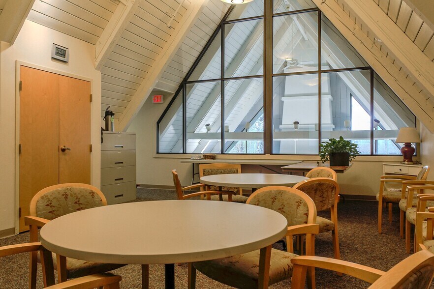 More Photos Of 244 Western Ave, South Portland Medical For Sale