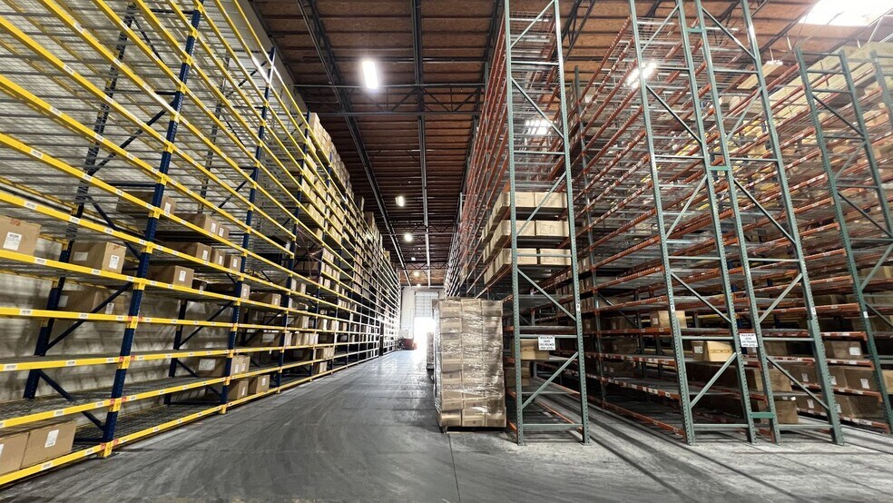 More Photos Of 19900-19988 Van Ness Ave, Torrance Distribution For Lease
