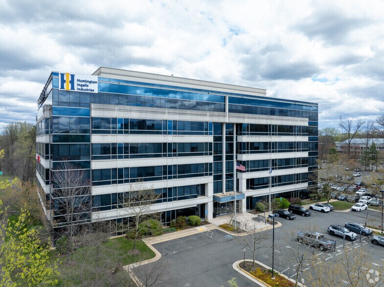 Primary Photo Of 12730 Fair Lakes Cir, Fairfax Office For Lease