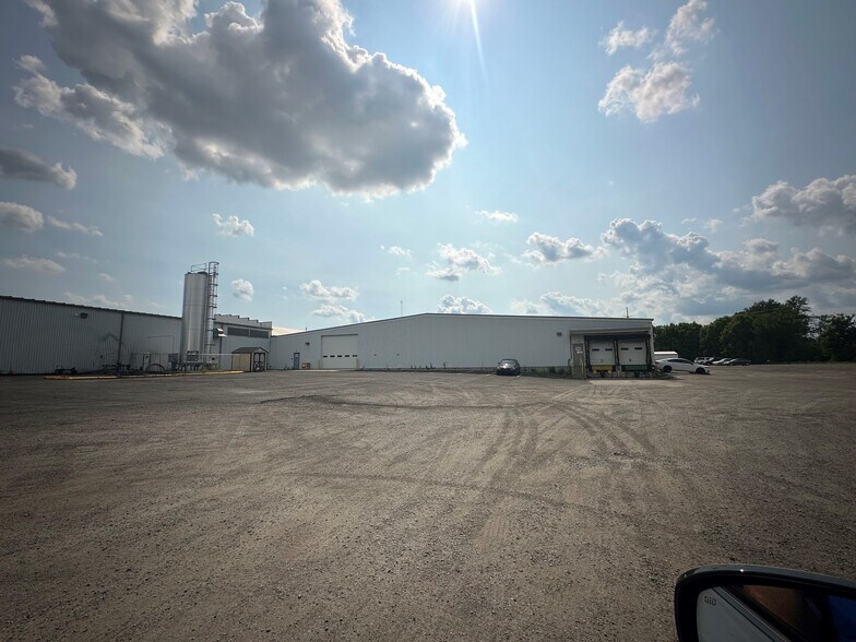 More Photos Of 1000 Auburn Dr, Auburn Warehouse For Sale