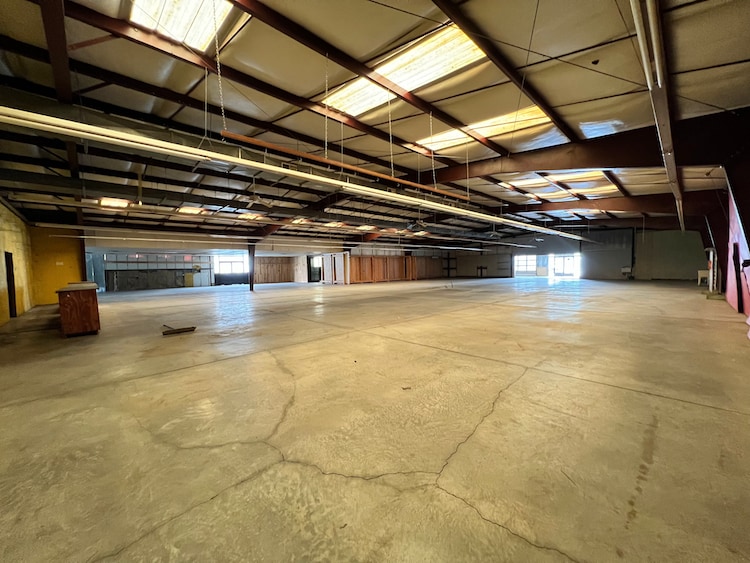 More Photos Of 1309 Old Cherry Point Rd, New Bern Light Manufacturing For Sale