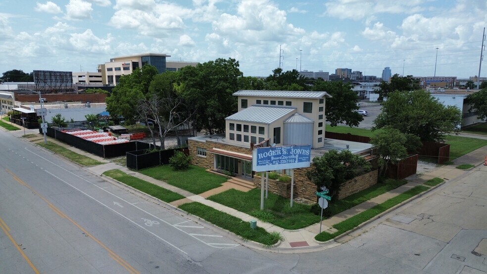 More Photos Of 1100 Pennsylvania Ave, Fort Worth Medical For Sale
