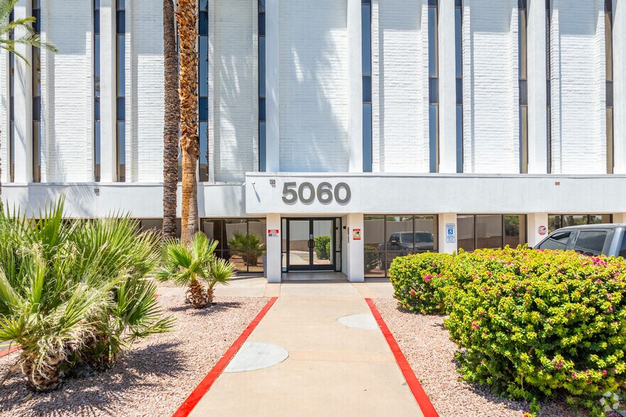 More Photos Of 5060 N 19th Ave, Phoenix Office Residential For Sale