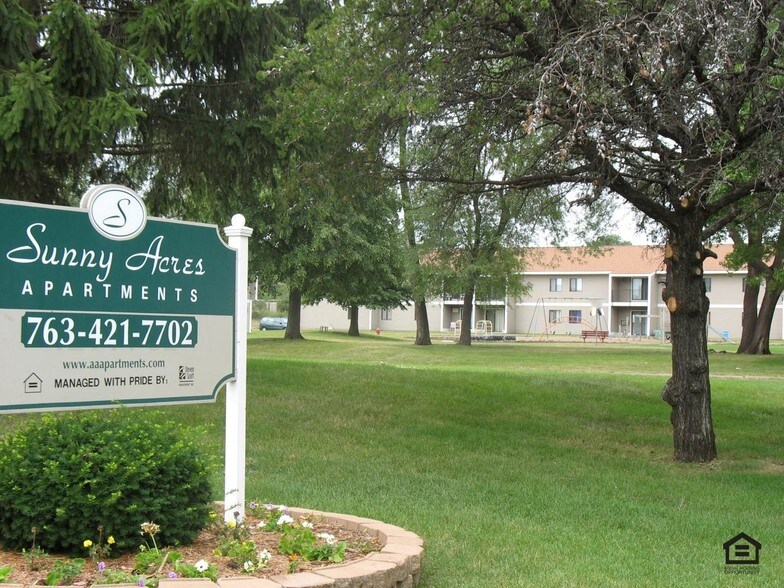More Photos Of 2701 11th Ave, Anoka Apartments For Sale