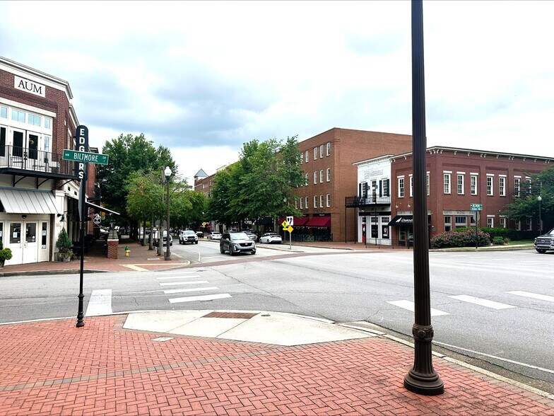 Primary Photo Of 500 Providence Main St NW, Huntsville Multifamily For Sale