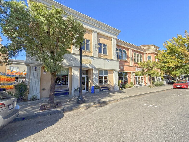 More Photos Of 331-349 Healdsburg Ave, Healdsburg Storefront Retail Office For Lease