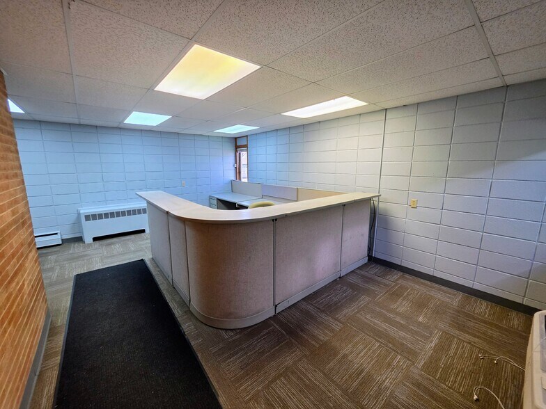 More Photos Of 1848-1850 W Galbraith Rd, Cincinnati Office For Sale