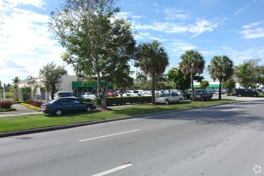 More Photos Of 10000 SW 56th St, Miami General Retail For Lease