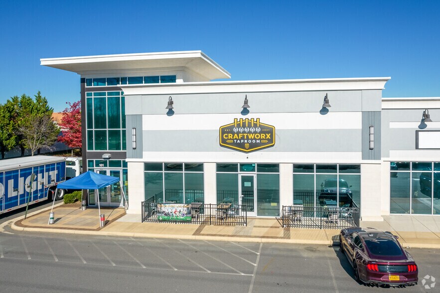 More Photos Of 5615 Wellington Rd, Gainesville Flex For Lease