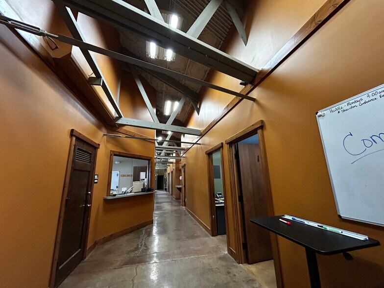 More Photos Of 2918 Portage St, Kalamazoo Office For Sale