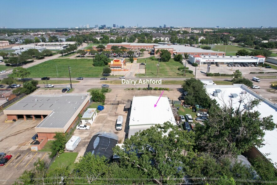 More Photos Of 2920 Dairy Ashford Rd, Houston Warehouse For Sale