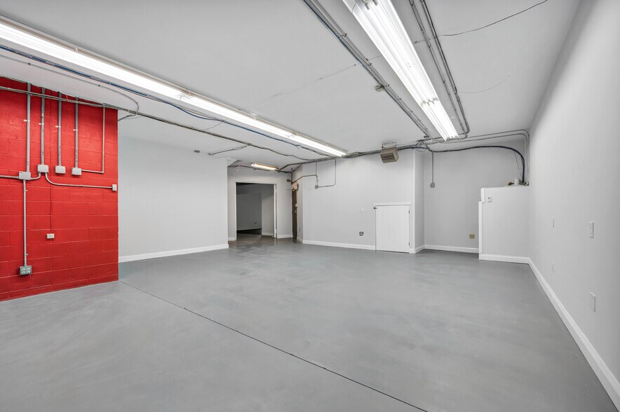 More Photos Of 4 Broadway Avenue Ext, Mystic Office For Sale