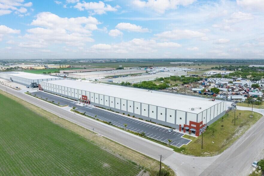 More Photos Of 1401 E Capote Central Ave, Pharr Warehouse For Lease