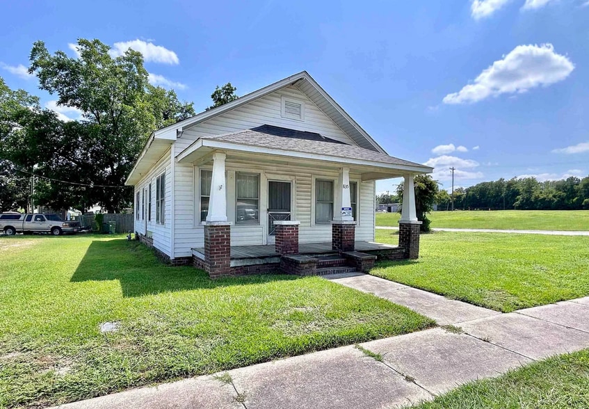 Primary Photo Of 835 Frink St, Cayce Office For Sale