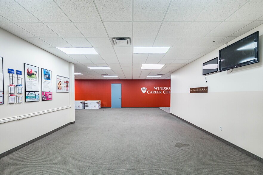 More Photos Of 1625 Albion Rd, Toronto Medical For Sale