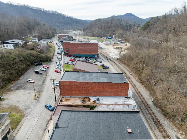 More Photos Of 421 Main St, Madison General Retail For Sale