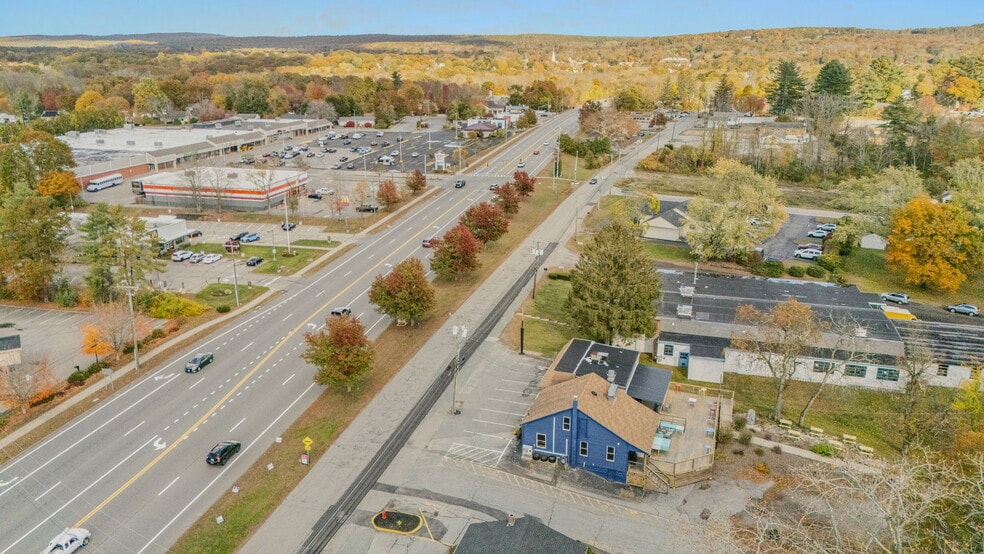 More Photos Of 17 S Main St, Brooklyn Freestanding For Sale