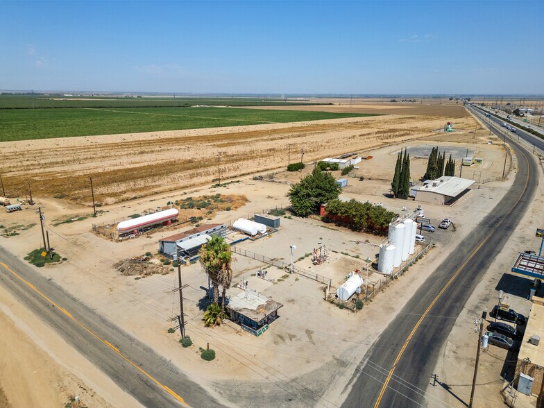 More Photos Of 1047 Mettler Frontage Rd W, Bakersfield Light Distribution For Sale