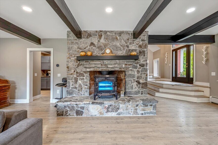 More Photos Of 722 Babbling Brook Rd, Bakersfield Specialty For Sale