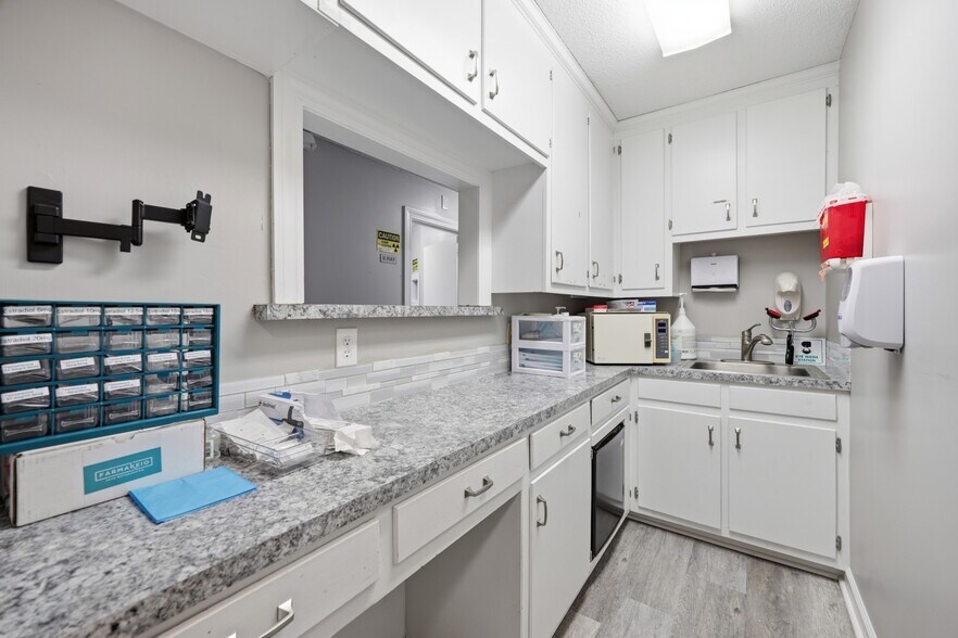 More Photos Of 501 N Main St, Robersonville Office For Sale