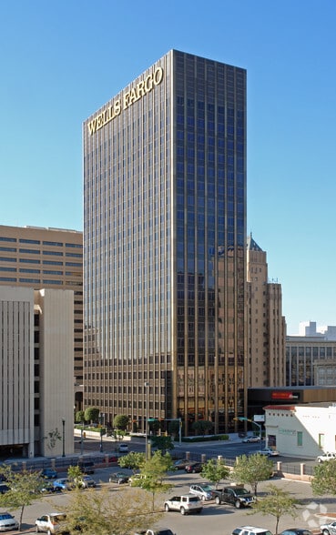 More Photos Of 221 N Kansas St, El Paso Coworking Space