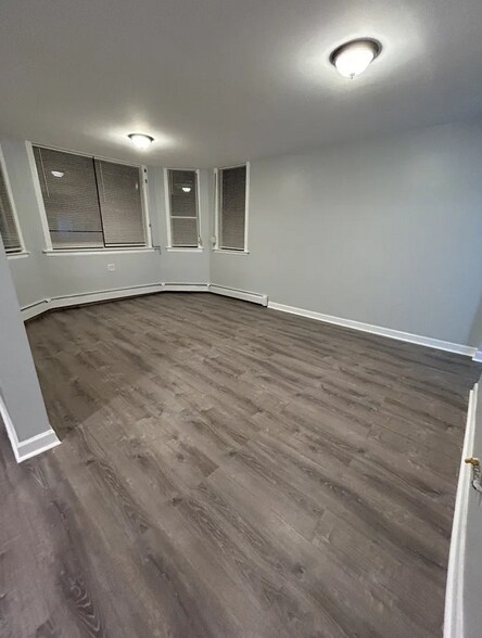 More Photos Of 8503 S Drexel Ave, Chicago Apartments For Sale