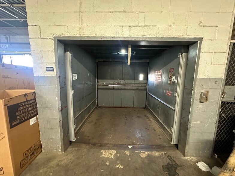 More Photos Of 567 52nd St, West New York Manufacturing For Lease