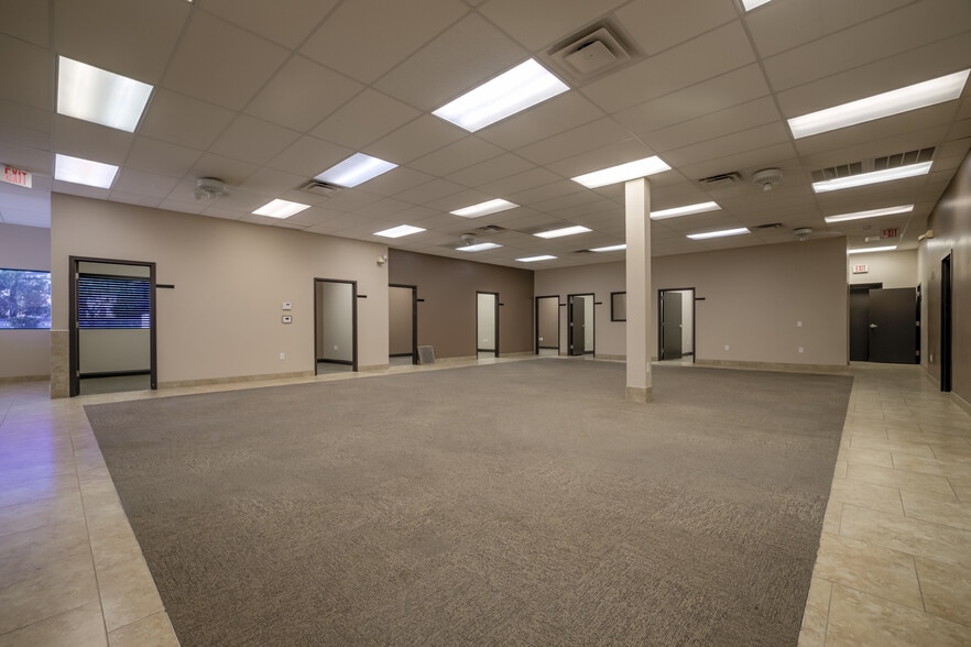 More Photos Of 3233 E Chandler Blvd, Phoenix Unknown For Lease