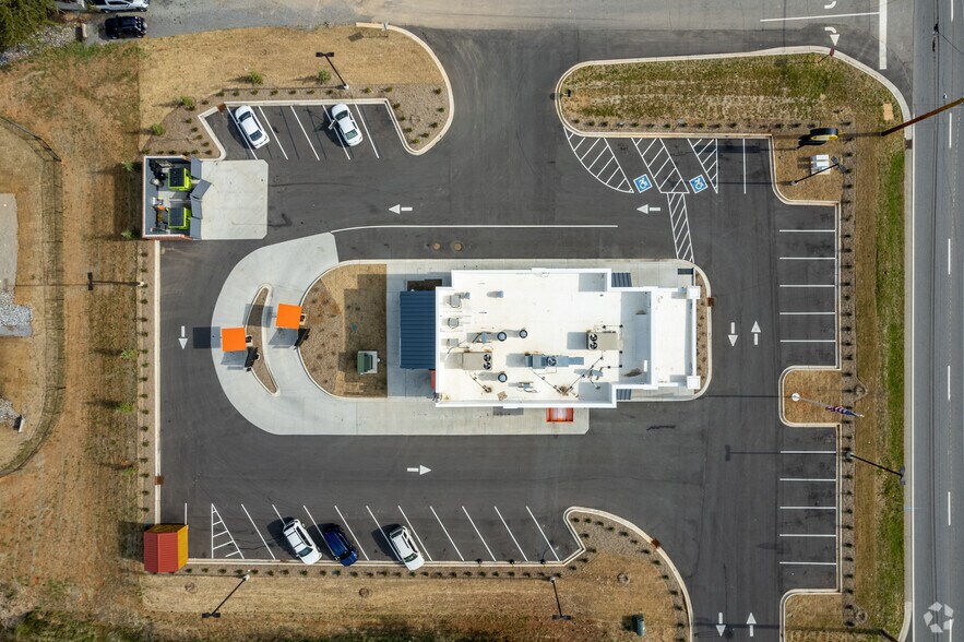 More Photos Of 1913 W Broadway Ave, Maryville Fast Food For Lease