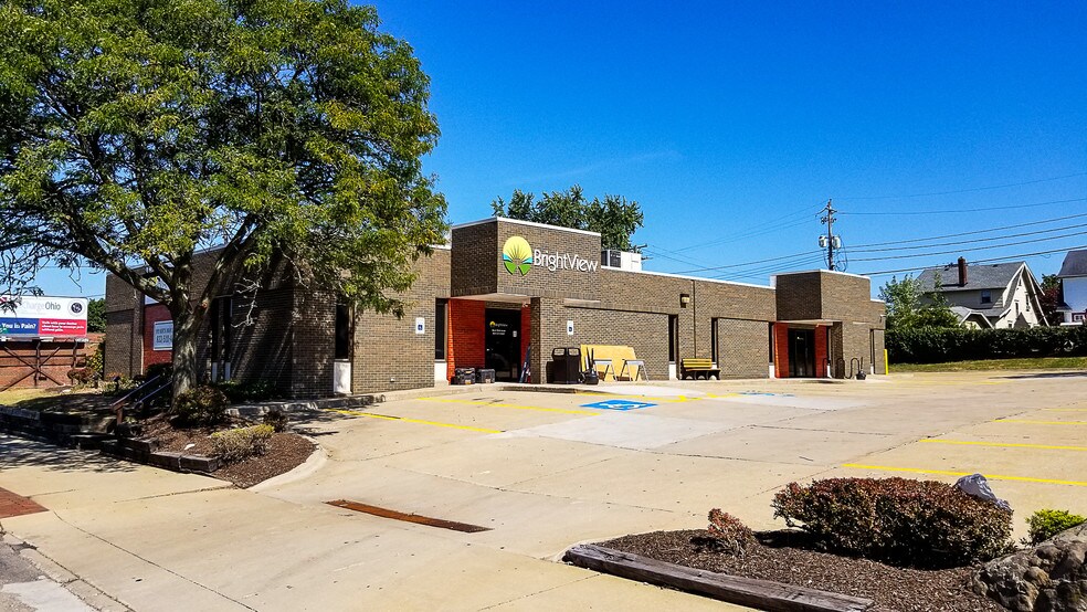 More Photos Of 999 N Main St, Akron Medical For Sale