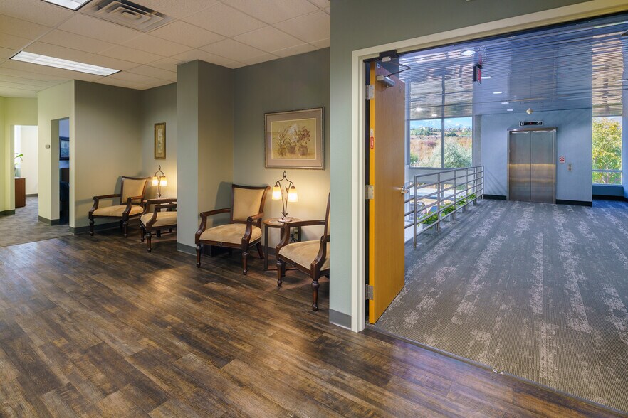 More Photos Of 3630 Sinton Rd, Colorado Springs Office For Lease