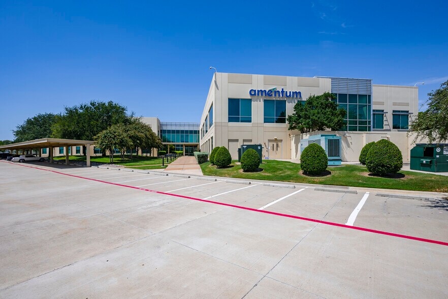 More Photos Of 13500 Heritage Pky, Fort Worth Office For Lease
