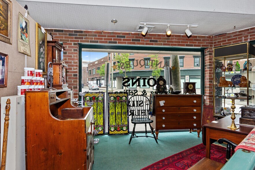 More Photos Of 109 Main St, Putnam General Retail For Sale