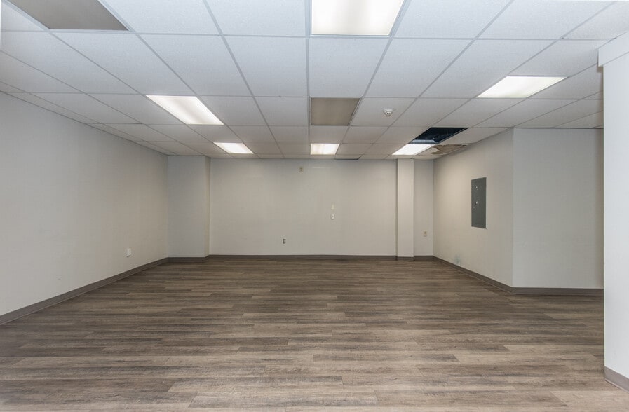 More Photos Of 6044-6052 Castor Ave, Philadelphia Medical For Sale