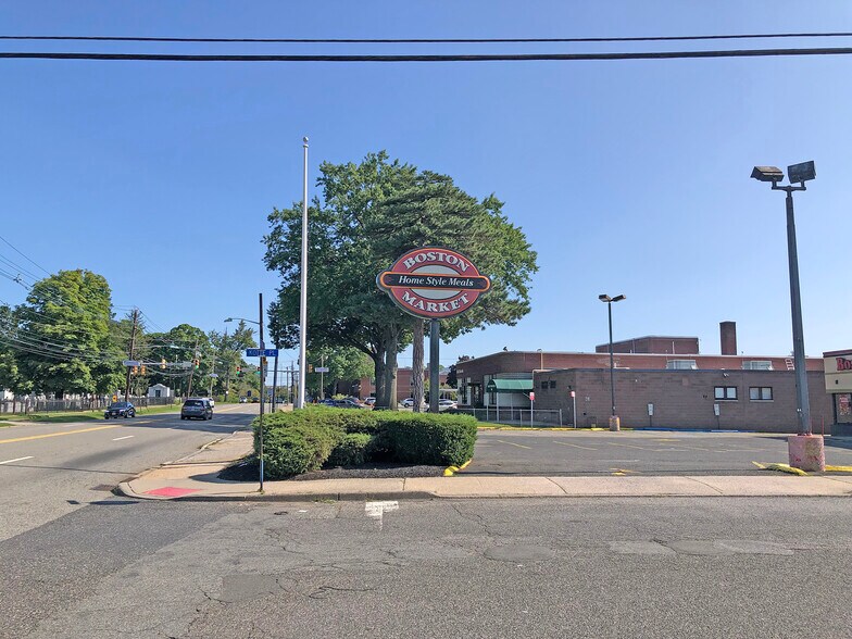 More Photos Of 180 Hackensack Ave, Hackensack Fast Food For Lease