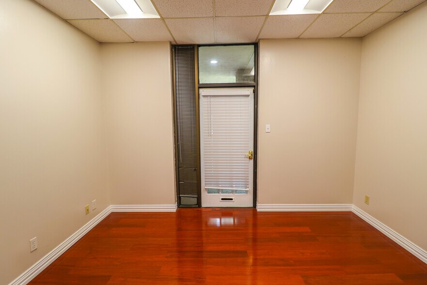 More Photos Of 13131 Champions Dr, Houston Medical For Lease