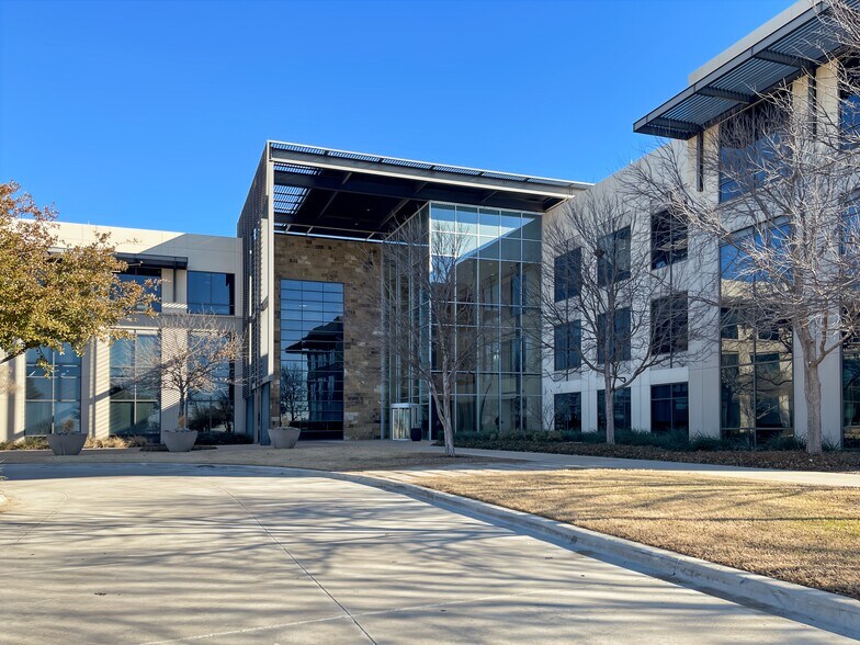 More Photos Of 9800 Hillwood Pky, Fort Worth Coworking Space