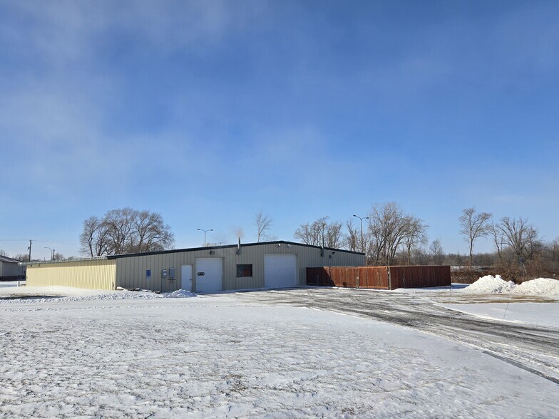 More Photos Of 3505 MN-60, Faribault General Retail For Sale