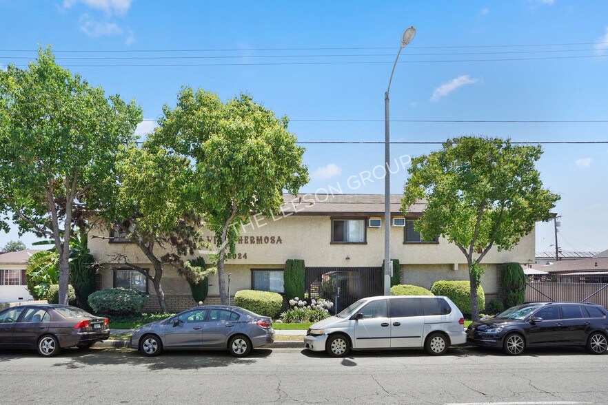 Primary Photo Of 12024 Bellflower Blvd, Downey Apartments For Sale