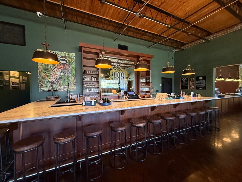 More Photos Of 314 Smith Ave, Thomasville Restaurant For Sale