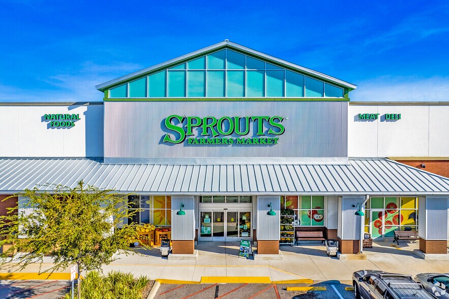 More Photos Of 1901-1999 Aloma Ave, Winter Park Unknown For Lease